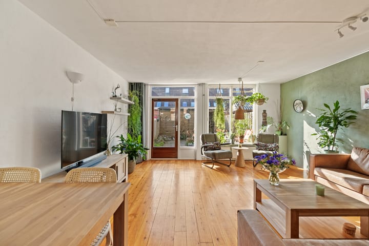 Foto 2 van Augusta de Witstraat 11