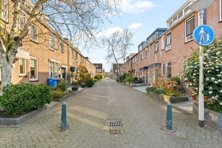 Foto 7 van Augusta de Witstraat 11