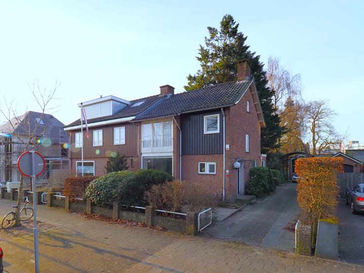 Foto 1 van Parklaan 1