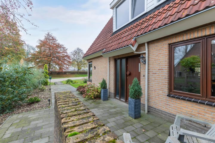 Photo 7 of 't Noordeinde 2