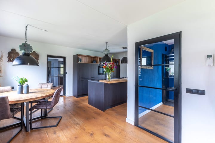 Photo 10 of 't Noordeinde 2