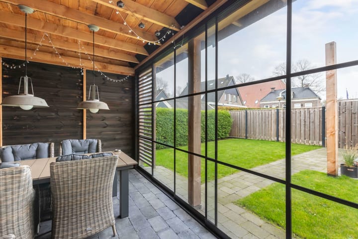 Photo 33 of 't Noordeinde 2