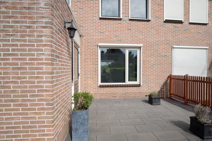 Photo 34 of Roebol 69