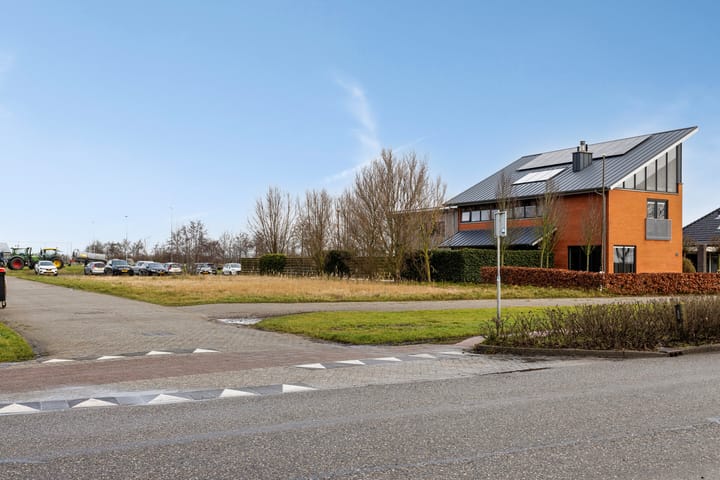 Photo 5 of Oosteinde