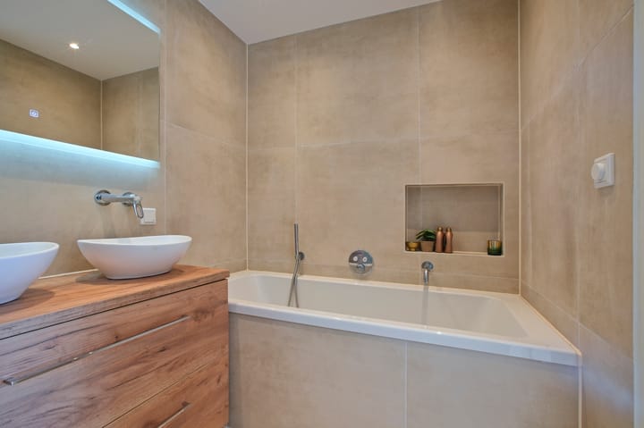 Photo 9 of Javastraat 129-3