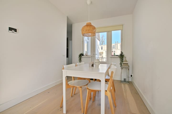 Photo 13 of Javastraat 129-3