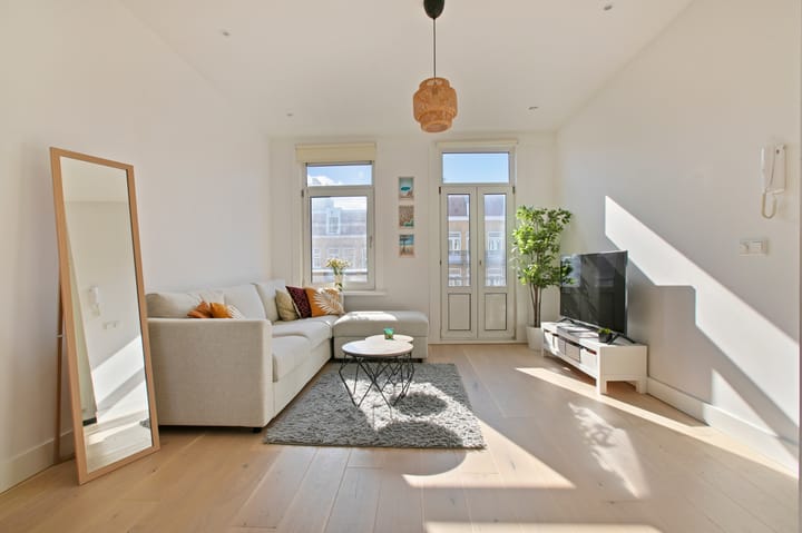 Photo 14 of Javastraat 129-3