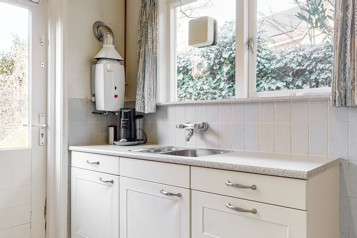 Foto 10 van Rijksweg 183