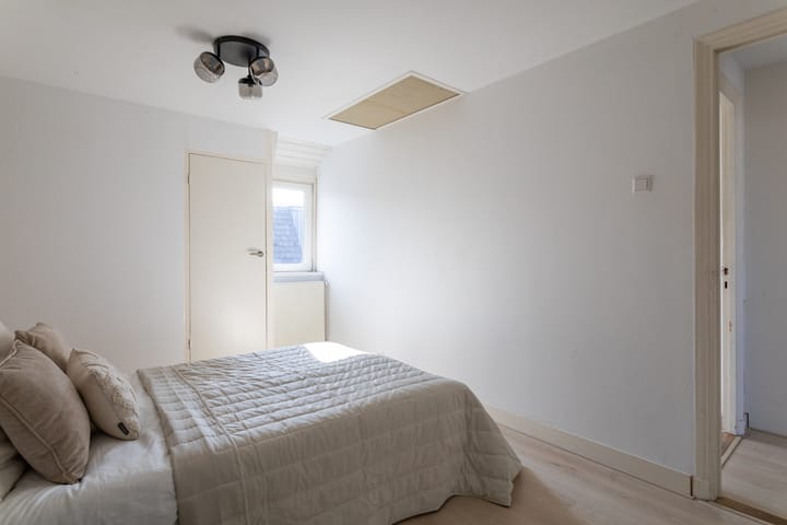 Foto 21 van Van Egmondstraat 75