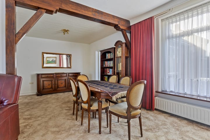 Photo 11 of Wilhelminalaan 16