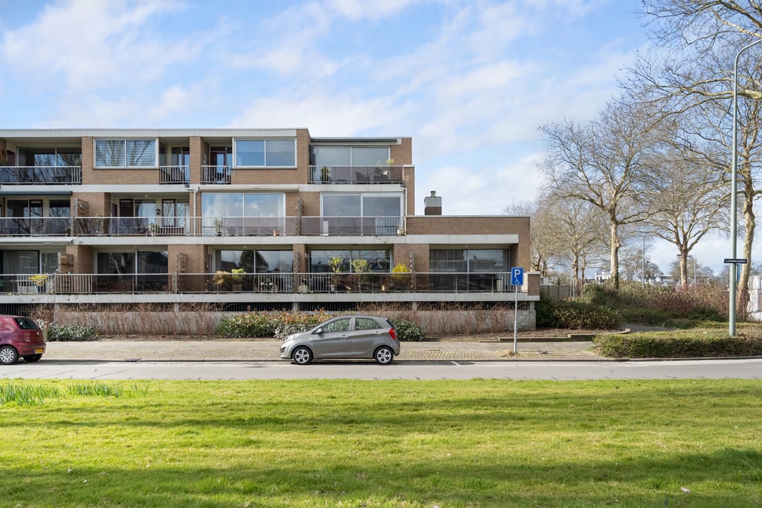 Foto 2 van Essenburg 85