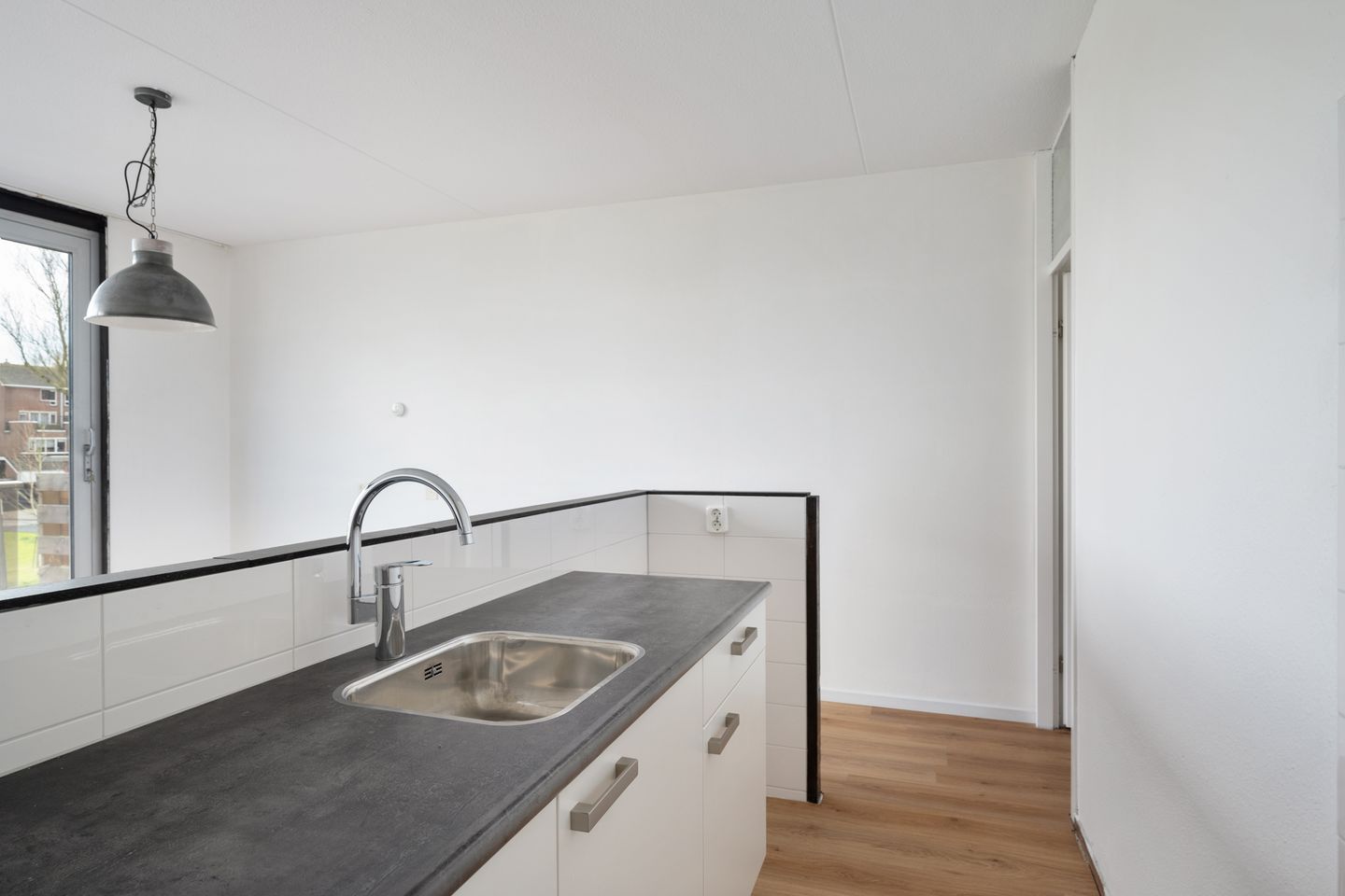 Foto 10 van Essenburg 85