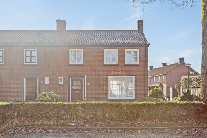 Photo 36 of Wilhelminalaan 16