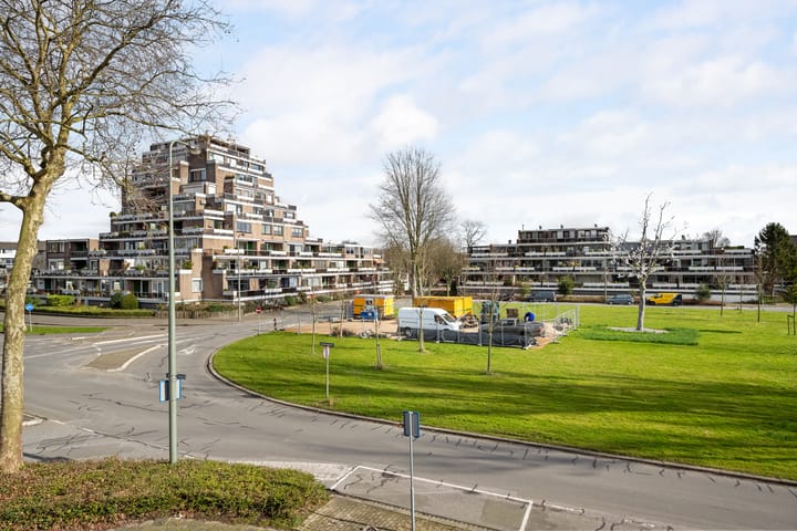 Foto 16 van Essenburg 85