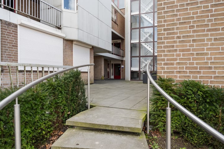 Foto 22 van Essenburg 85