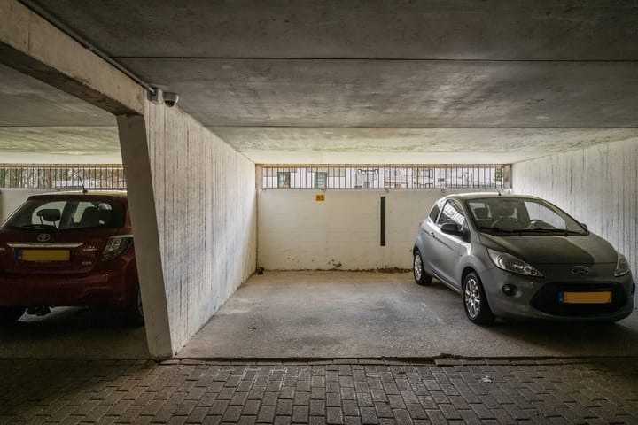 Foto 23 van Essenburg 85