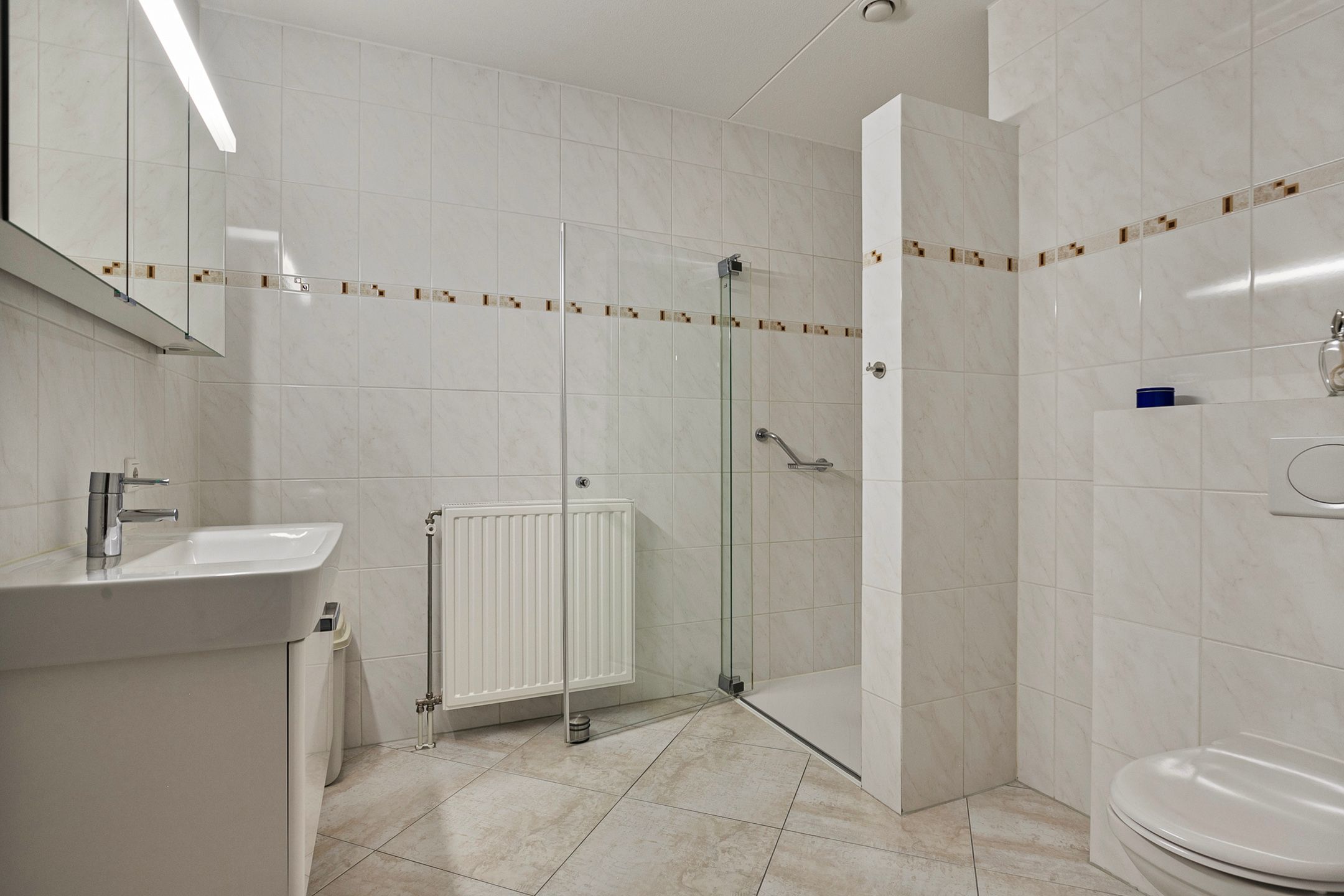 Foto 27 van Laan door de Veste 143