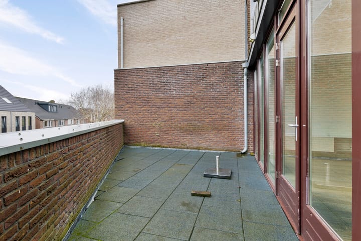 Foto 25 van Deurningerstraat 221