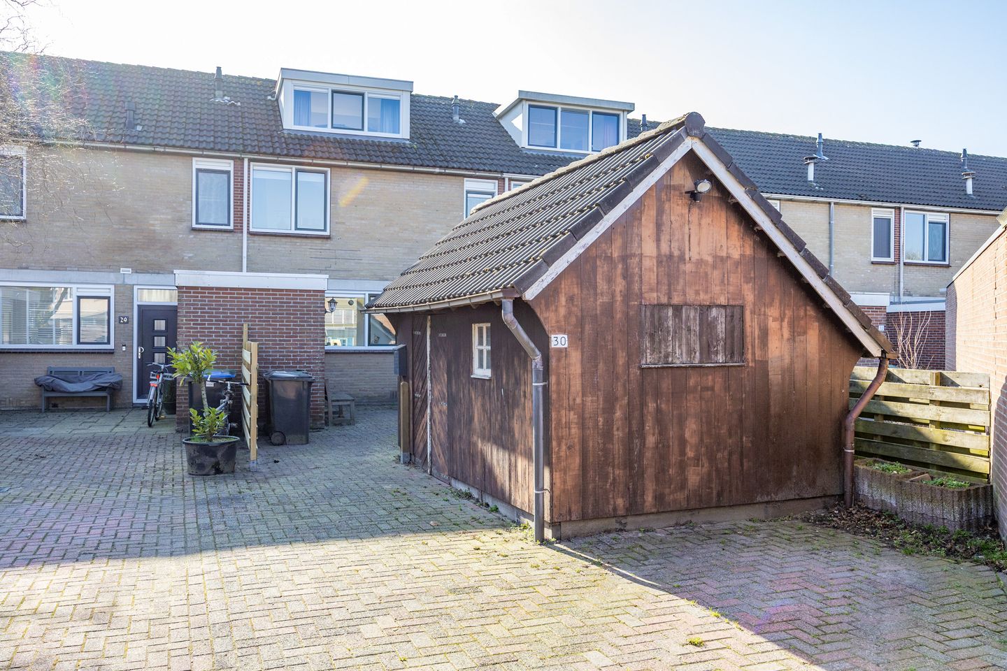 Foto 5 van Uranus 30