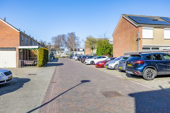 Foto 7 van Uranus 30