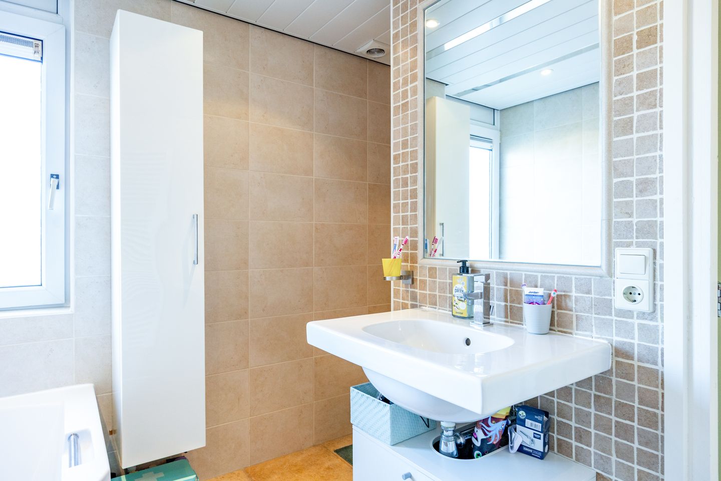 Foto 25 van Uranus 30