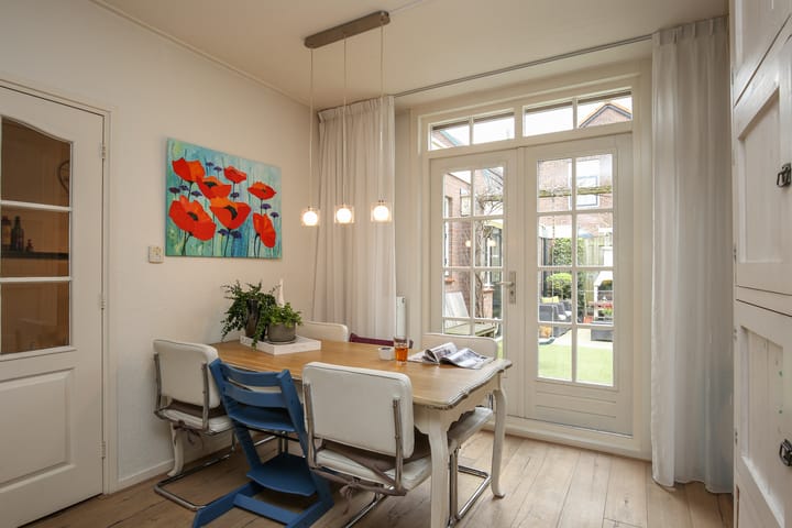 Photo 12 of M A de Ruyterstraat 4