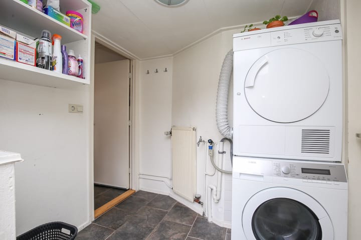 Photo 17 of M A de Ruyterstraat 4