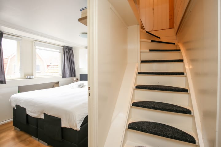 Photo 20 of M A de Ruyterstraat 4