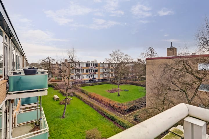 Foto 28 van Van Anrooystraat 471