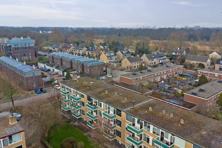 Foto 32 van Van Anrooystraat 471