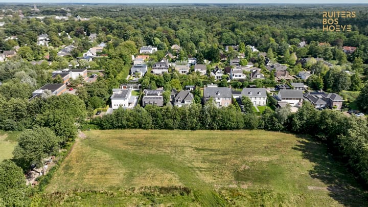 Photo 2 of RUITERSBOSHOEVE - 4 kavels Burg. Guljélaan