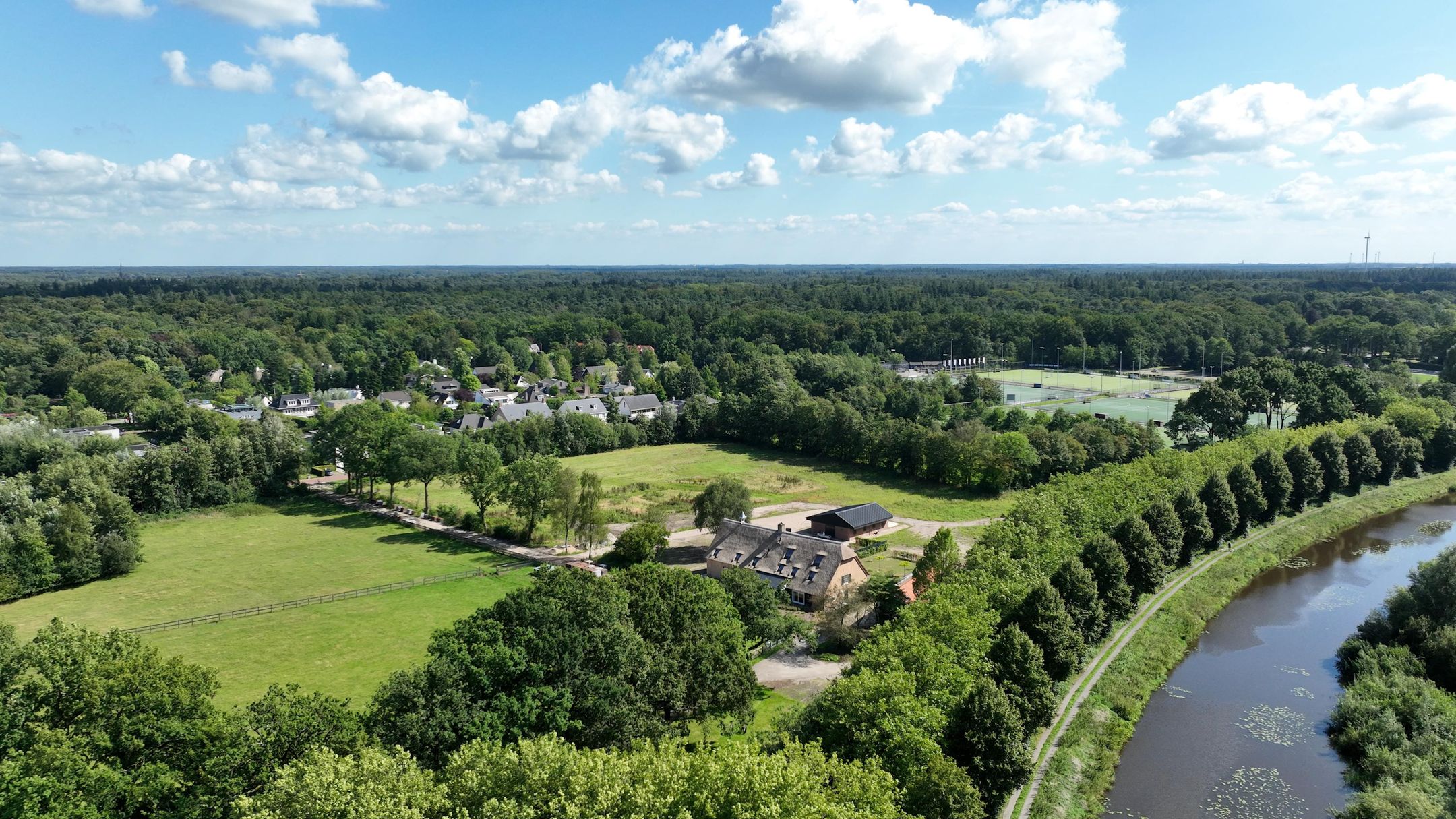 Foto 6 van RUITERSBOSHOEVE - 4 kavels Burg. Guljélaan