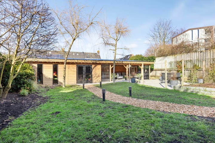 Foto 19 van Voorstraat 2