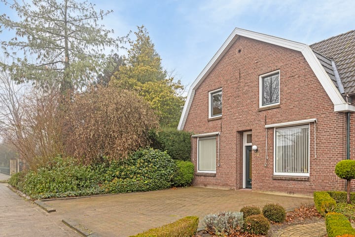 Foto 33 van Varsseveldseweg 52