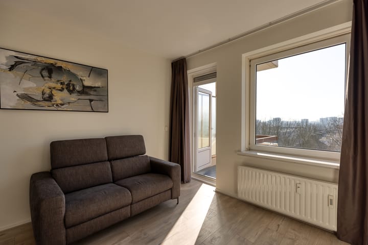 Photo 6 of Van Nijenrodeweg 569