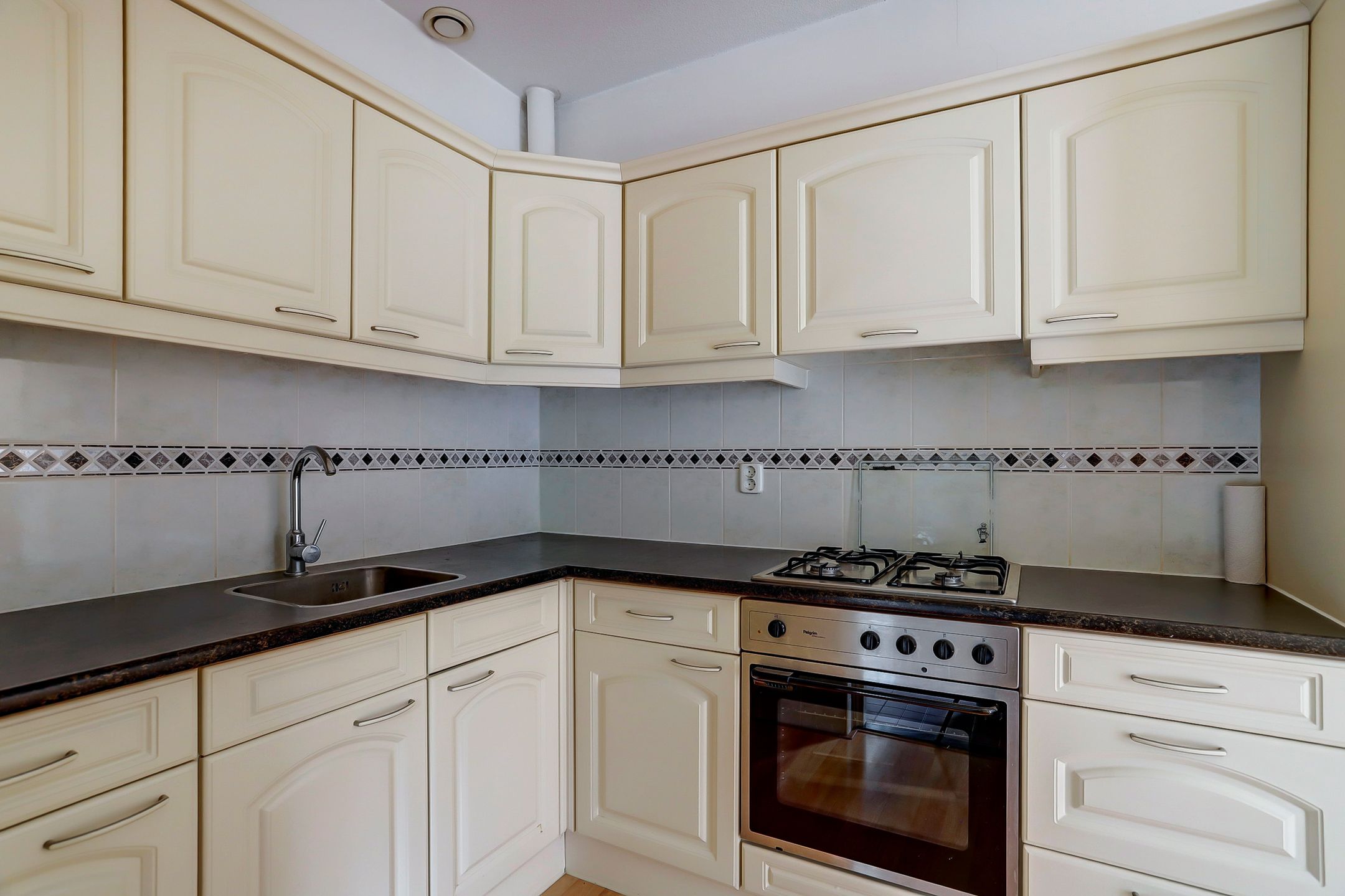 Photo 12 of Nicolaaswei 21