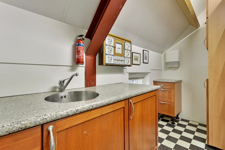 Photo 47 of Westeinde 110