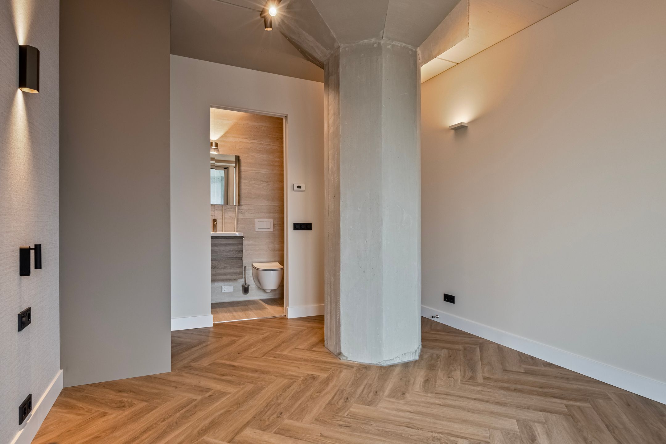 Foto 12 van Meelfabriekplein 9