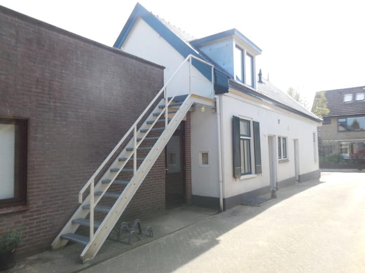 Photo 2 of Schoolstraat 37-A