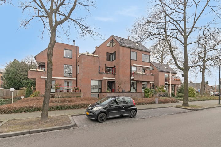 Photo 28 of Paslaan 47