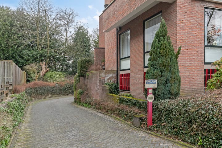 Photo 29 of Paslaan 47