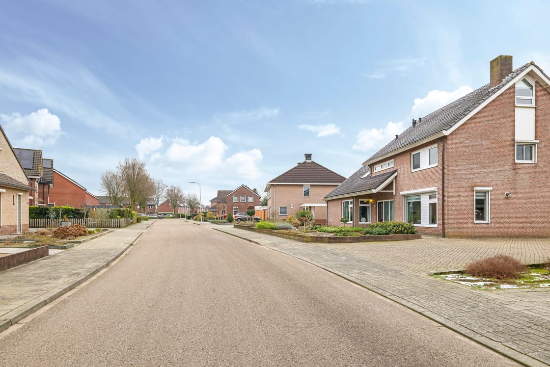 Photo 7 of Leuverinkstraat 10