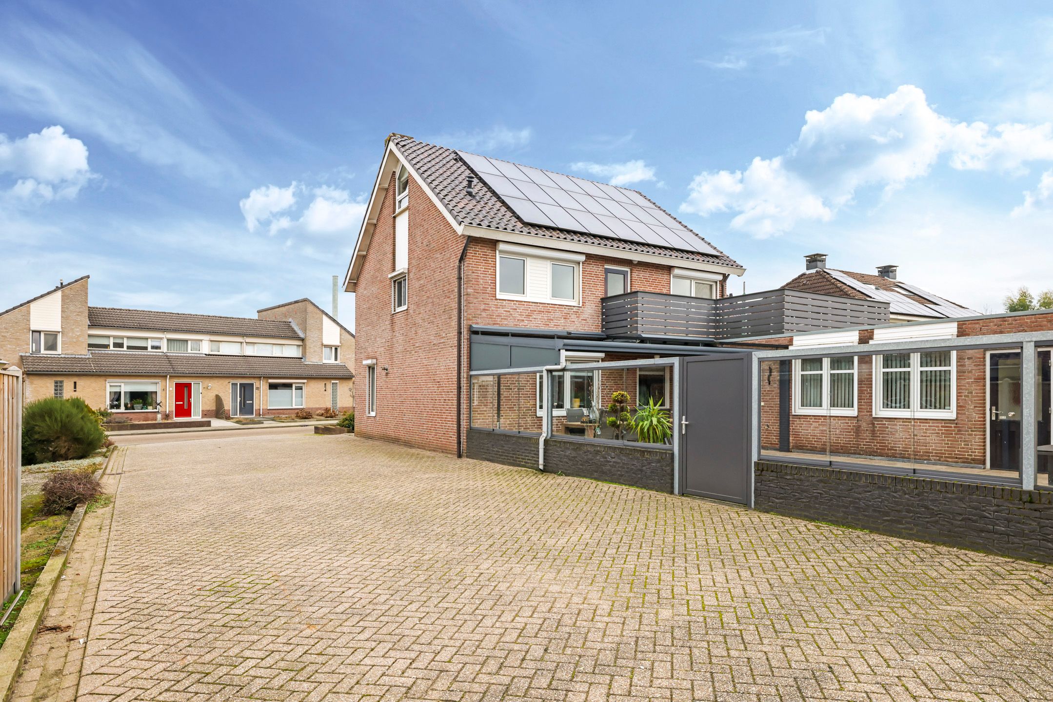 Photo 9 of Leuverinkstraat 10