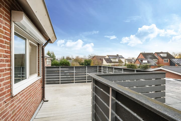 Photo 17 of Leuverinkstraat 10