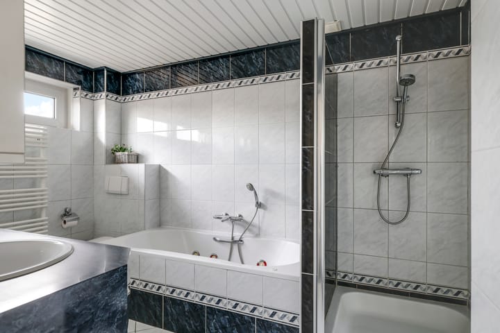 Photo 36 of Leuverinkstraat 10