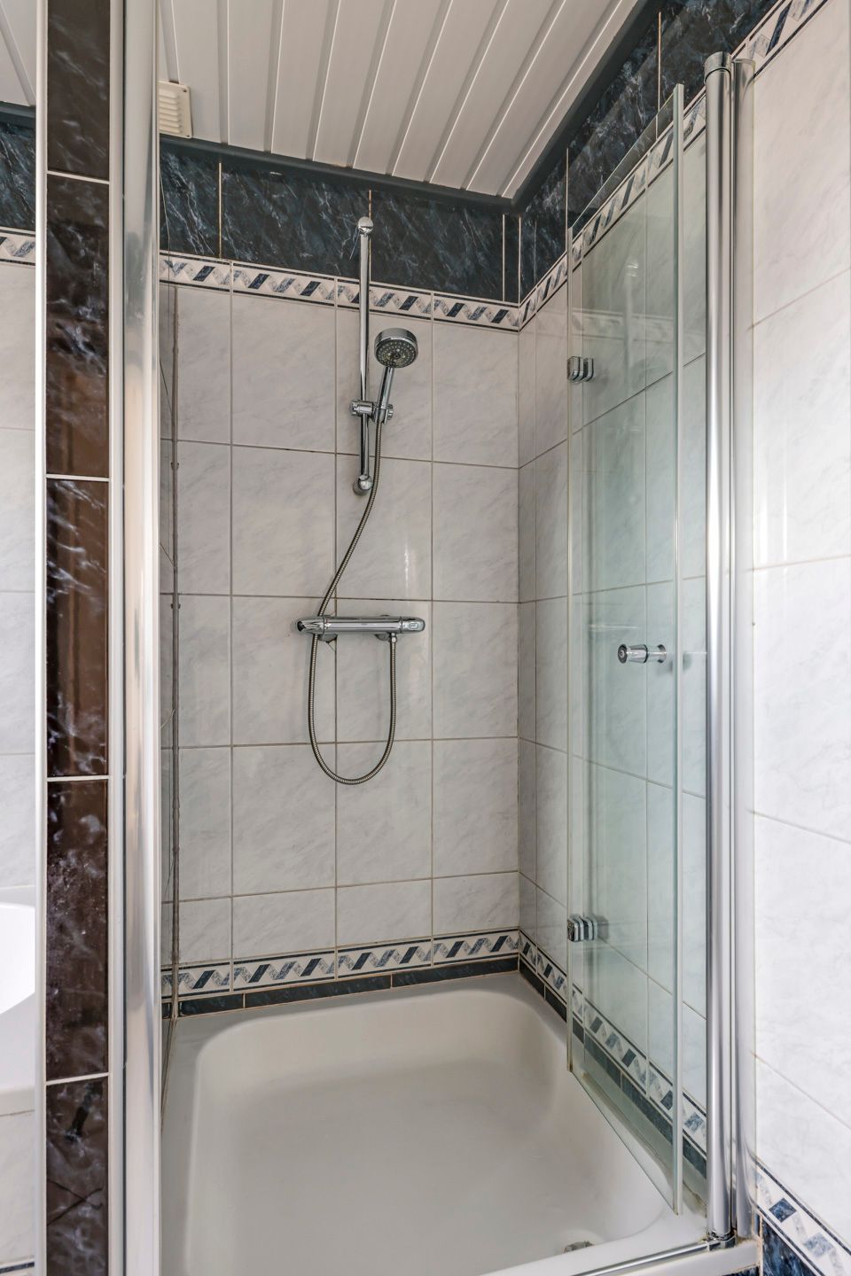 Photo 38 of Leuverinkstraat 10