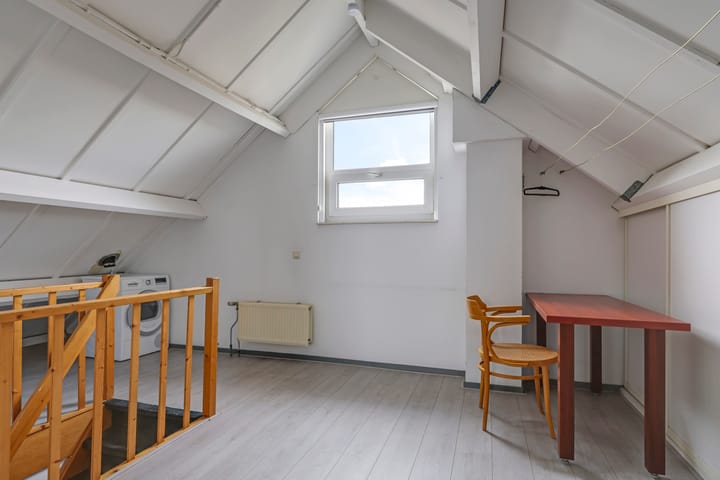 Photo 48 of Leuverinkstraat 10