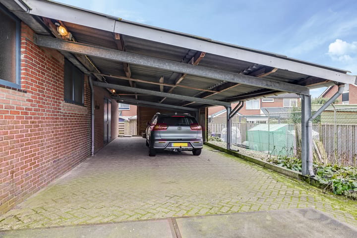 Photo 57 of Leuverinkstraat 10