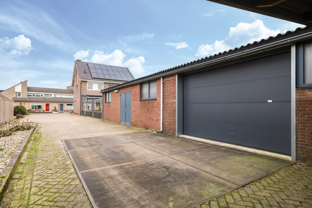 Photo 58 of Leuverinkstraat 10