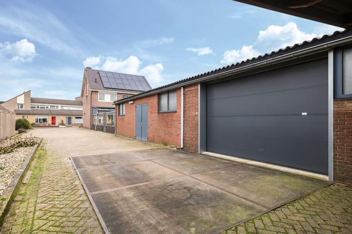 Photo 58 of Leuverinkstraat 10